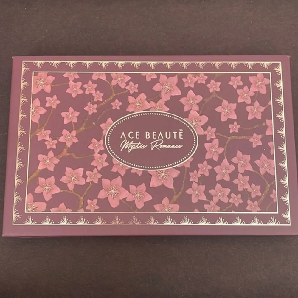New Ace Beaute Mystic Romance eye shadow palette